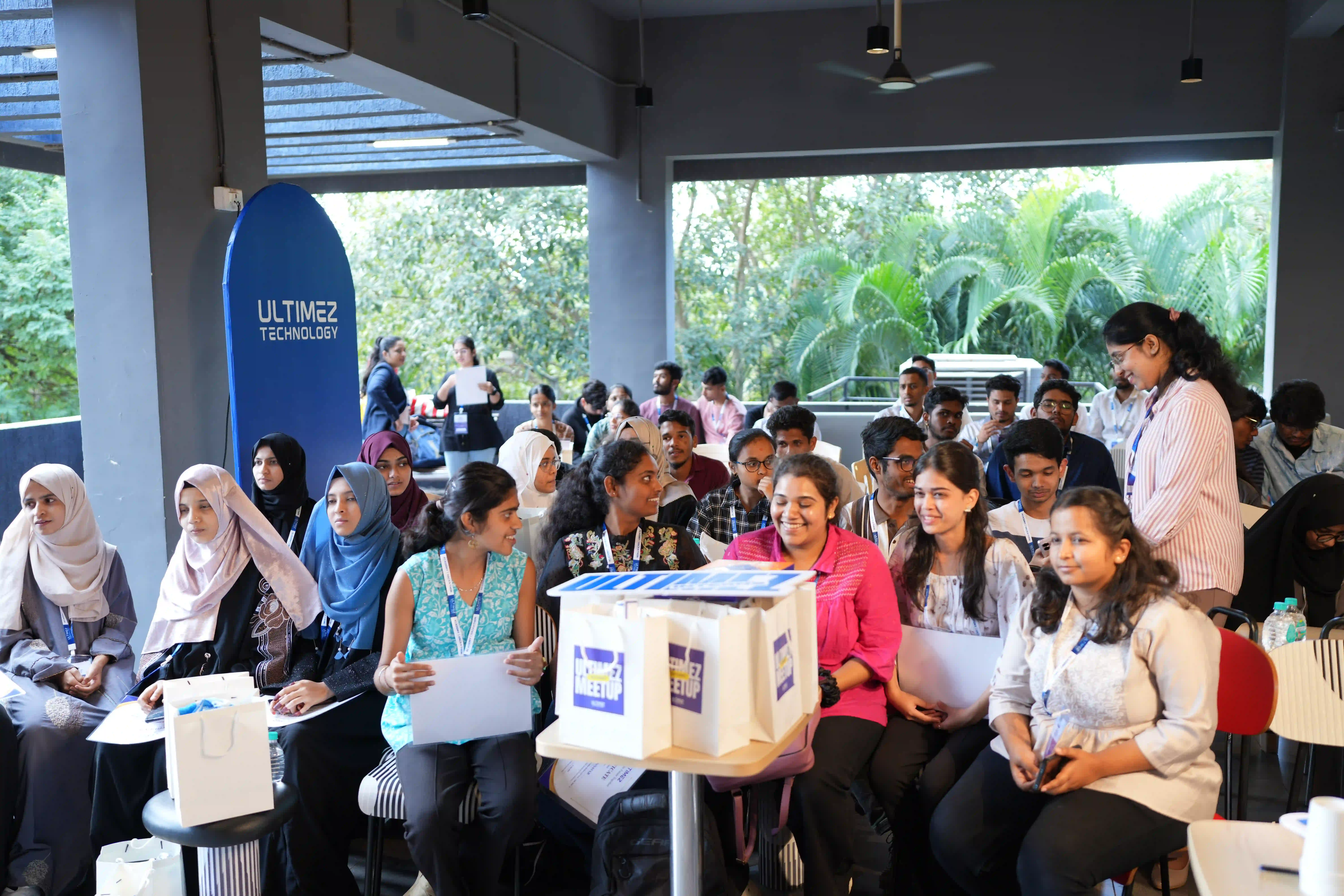 hackathons & meetup image